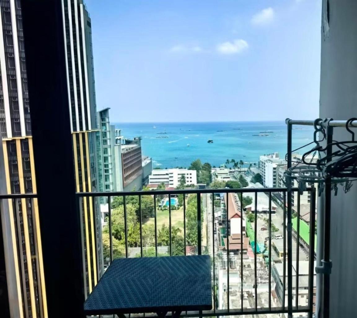 Appartement The Base Near Festival Pattaya
